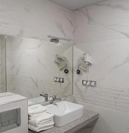 визия Хотел