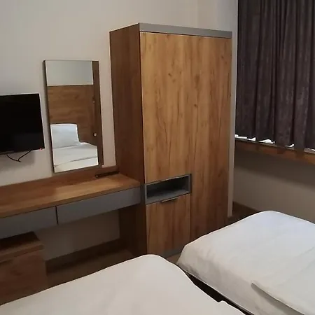 визия Хотел 2*